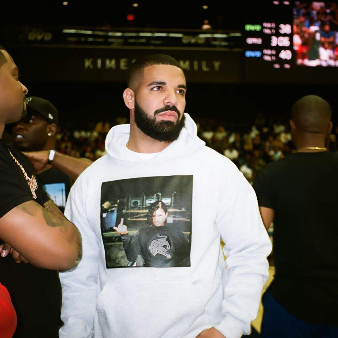 "Care Package": Álbum de Drake chega ao topo da Billboard 200
