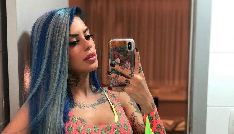 Tati Zaqui exibe produção luxuosa em nova selfie e encanta fãs: “Um arraso sempre” - Metropolitana FM