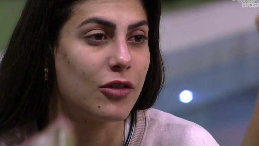 BBB20: Mari recusa convite de Thelma e gera desconforto na casa