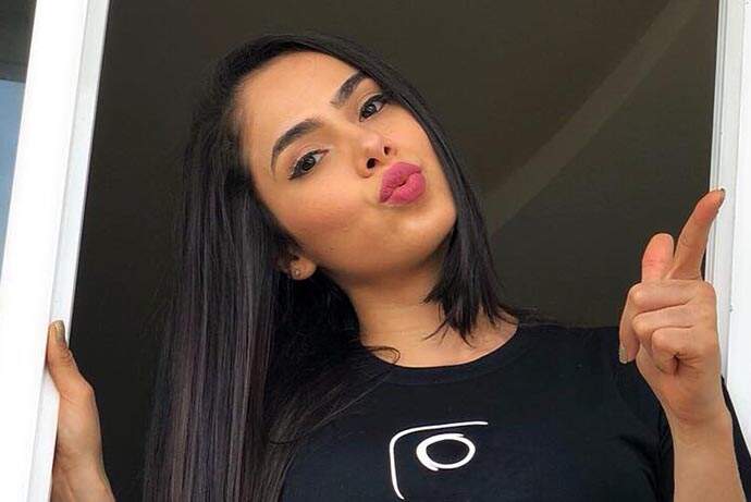 Juliana Caetano, do Bonde do Forró, impressiona seguidores no Instagram