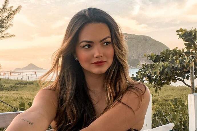 Filha de Kelly Key, Suzanna Freitas revela querer fazer cirurgias plásticas aos 19 anos - Metropolitana FM