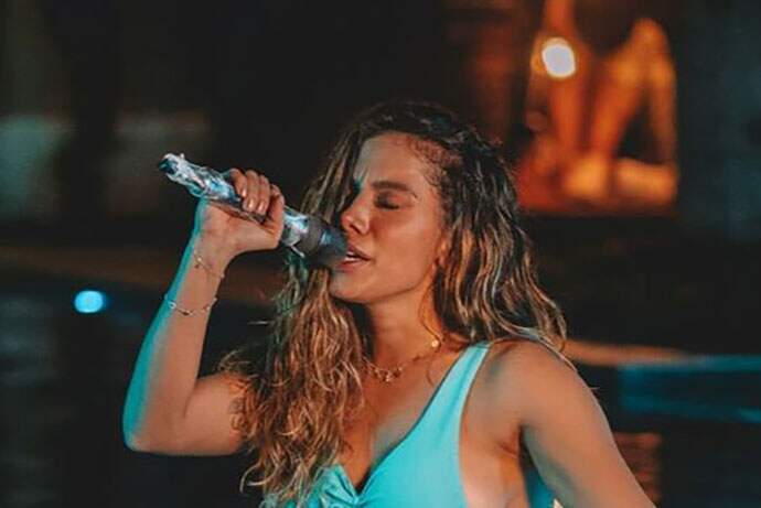 Anitta divulga vídeo mostrando música misteriosa: “Vai ter gente cantando isso” - Metropolitana FM