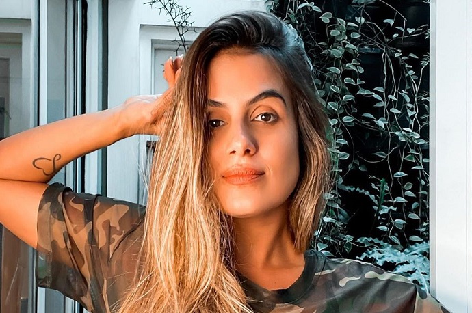 Carol Peixinho esbanja beleza natural em clique bem à vontade: “Musa” - Metropolitana FM