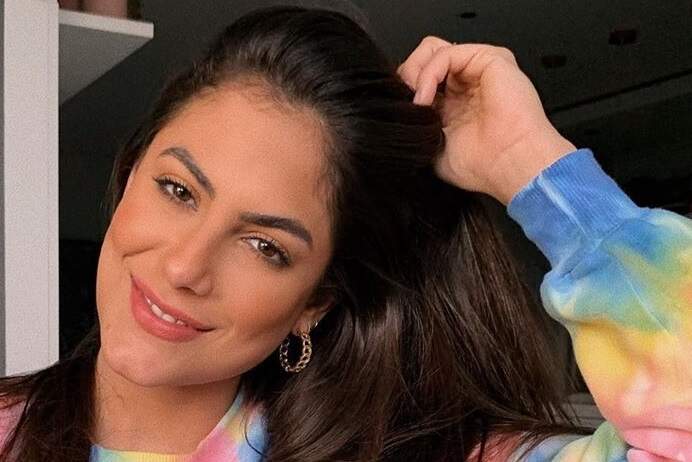 Mari Gonzalez surge deslumbrante em clique de ensaio e impressiona seguidores - Metropolitana FM
