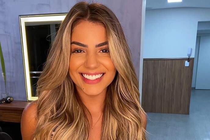 Ex-BBB Hariany relembra fase com cabelão e esbanja beleza natural na web - Metropolitana FM