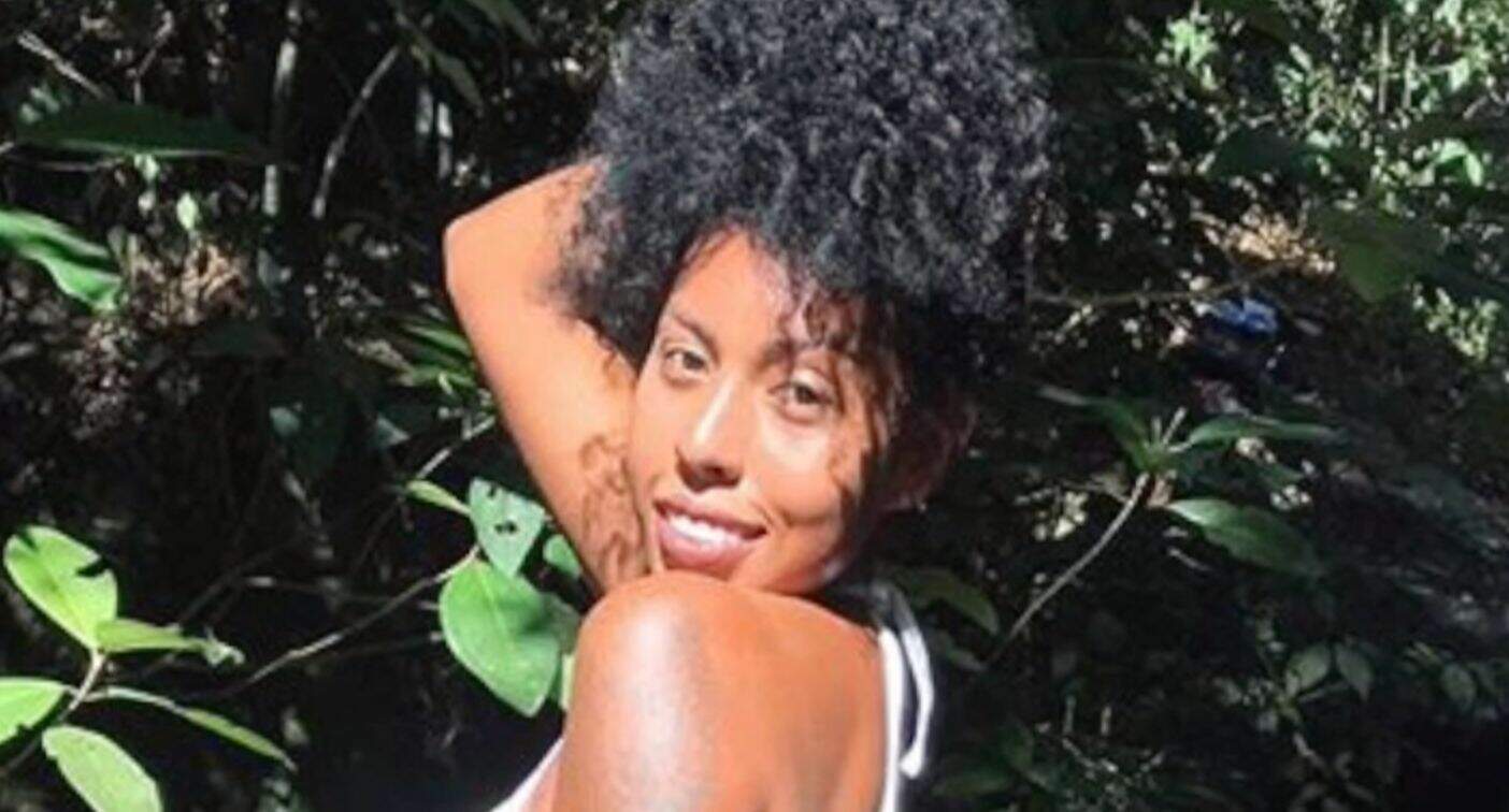 Giovanna Jacobina posta vídeo tomando sol e exibe detalhes demais