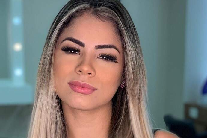 Lexa publica nova selfie com look minimalista e recebe elogios: “Essa beleza só no Brasil” - Metropolitana FM