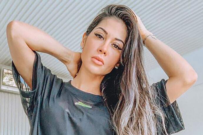Mayra Cardi mostra nova blusa e pede ajuda para seguidores: “Qual legenda?” - Metropolitana FM