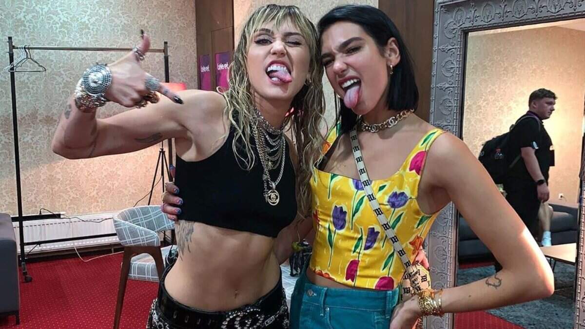 Miley Cyrus posta mensagem em português para divulgar novo clipe com Dua Lipa