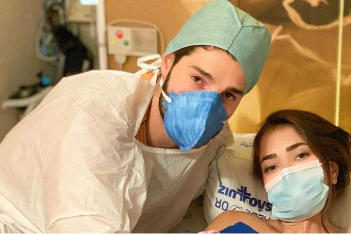 Após parto prematuro, Romana Novais e Alok comentam quadro clínico de filha: “Evoluindo” - Metropolitana FM