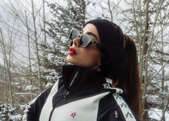 No meio da neve, Anitta aproveita para dançar funk e fã brinca: “Temperatura subiu” - Metropolitana FM