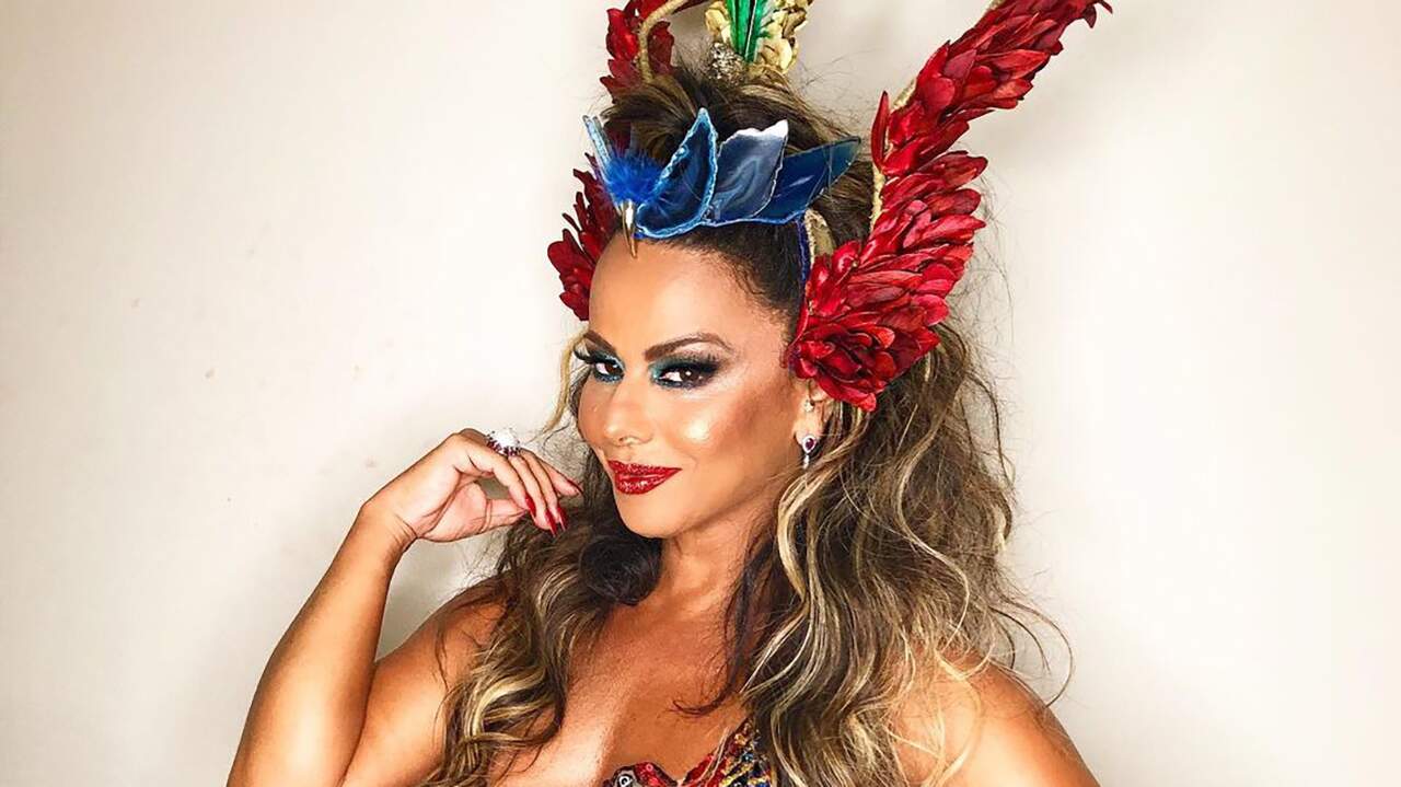Viviane Araújo relembra clique com fantasia ousada de carnaval: “TBT da saudade” - Metropolitana FM