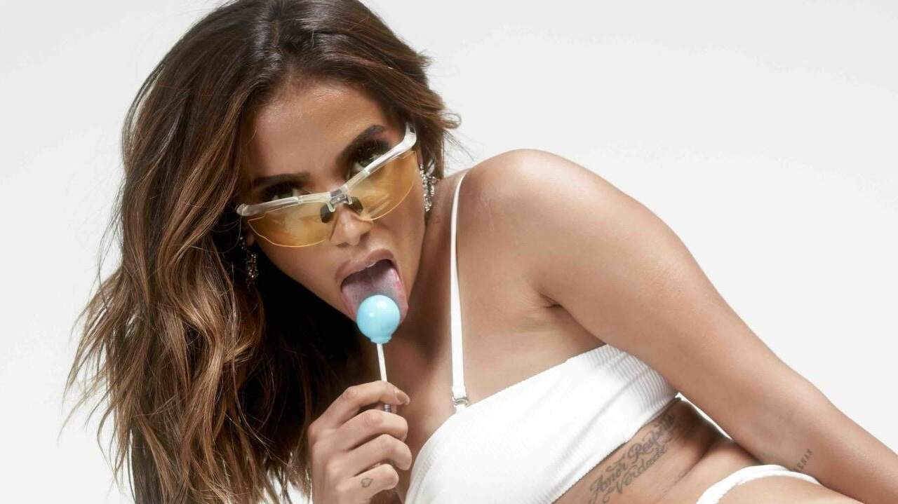 Anitta abre o jogo sobre sua sexualidade e relembra: “Tive relacionamento com garotas” - Metropolitana FM