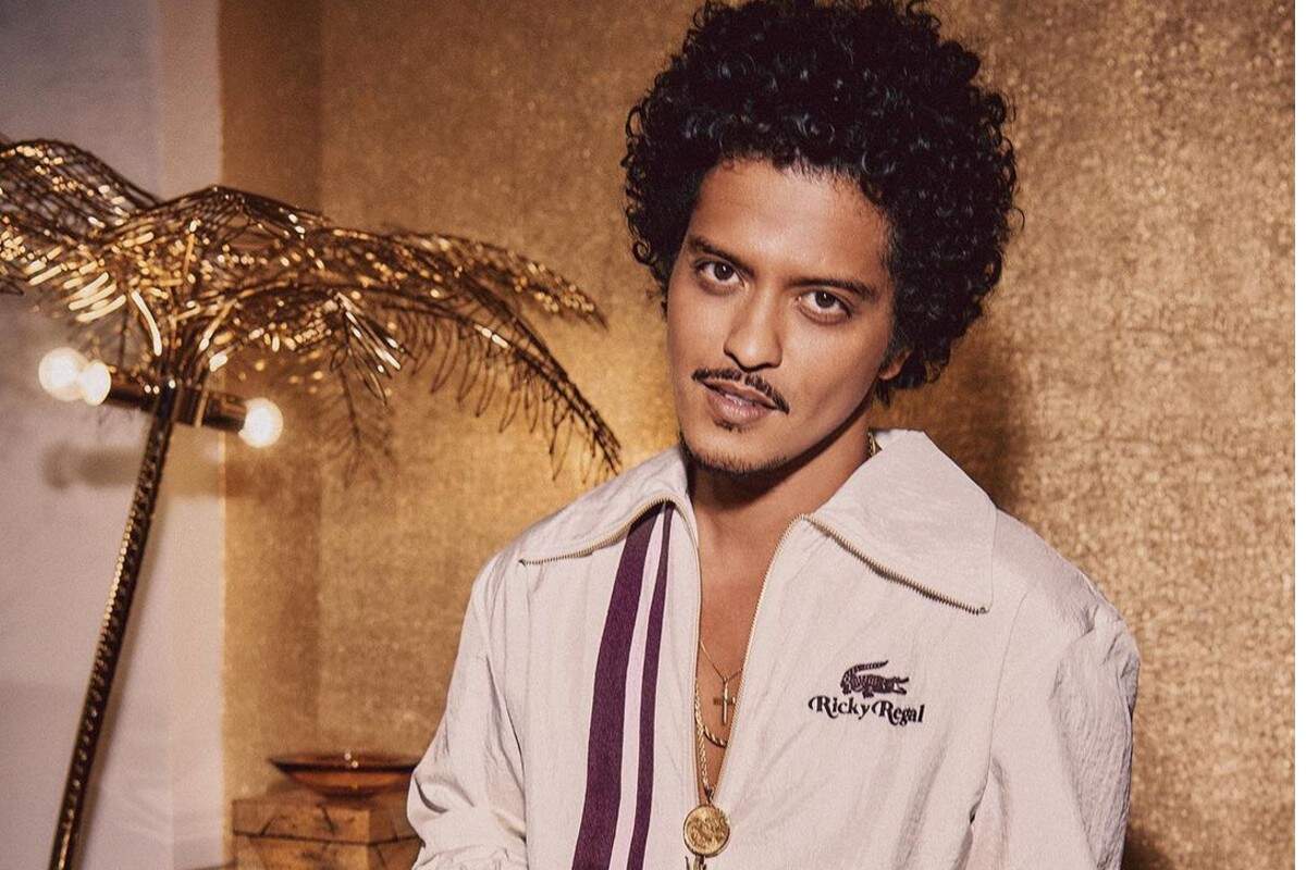 Bruno Mars rebate acusações de apropriação cultural em sua carreira musical - Metropolitana FM