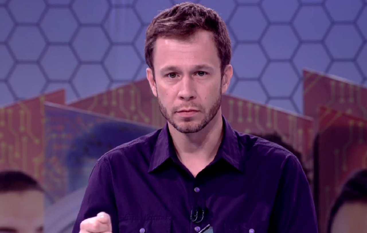 BBB21: Tiago Leifert rebate comentário criticando higiene dos brothers: “Tomem banho”