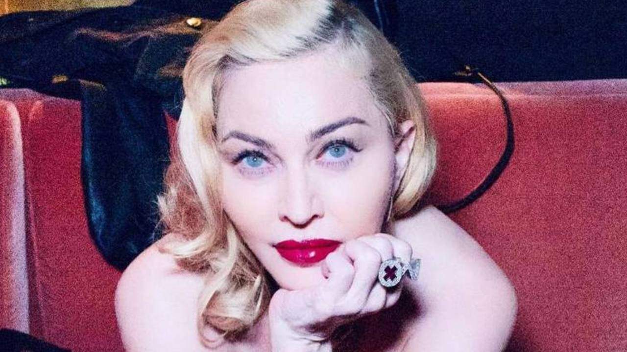 Madonna choca web por aparência jovial em cliques nas redes sociais; veja