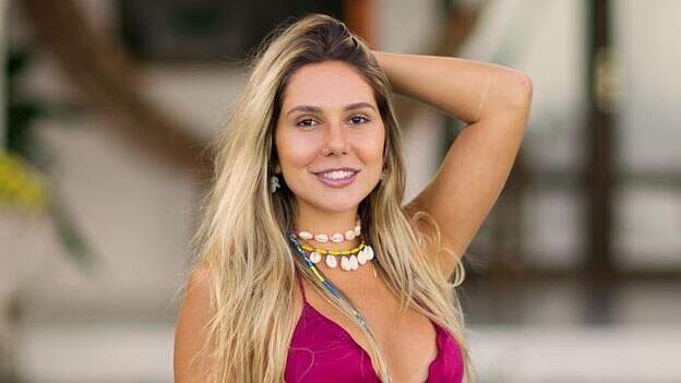Carolina Portaluppi pratica futvôlei na praia e ostenta corpo sarado em dia de sol: “Vício” - Metropolitana FM