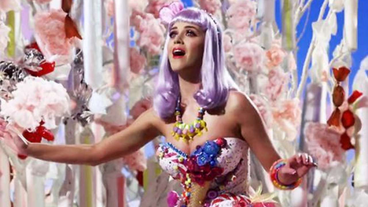 Estreia de “California Gurls” da Katy Perry faz 11 anos; Relembre os hits da cantora