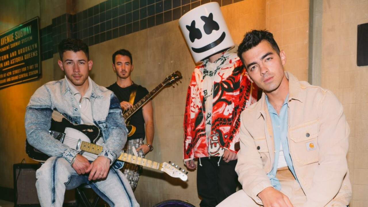 Jonas Brothers lançam “Leave Before You Love Me” em parceria com Marshmello; confira! - Metropolitana FM