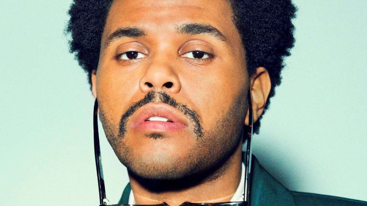 The Weeknd bomba na web e “Blinding Lights” é a 2ª maior música da história - Metropolitana FM