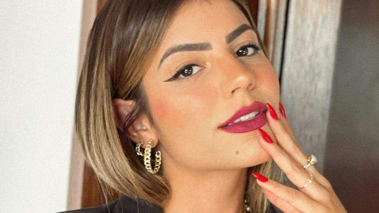 Ex-BBB Hariany Almeida surge com modelito minimalista e ostenta saúde - Metropolitana FM