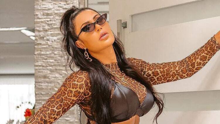 Gracyanne Barbosa surge recebendo massagem em local inusitado e choca a web: “Que corpo!” - Metropolitana FM