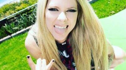 Prestes a completar 20 anos de lançamento, hit de Avril Lavigne pode virar filme