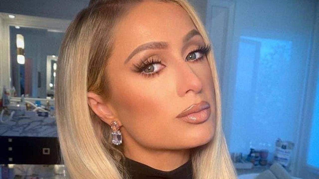 Com 40 anos, Paris Hilton diz nunca ter usado botox e revela segredo para aparência jovial