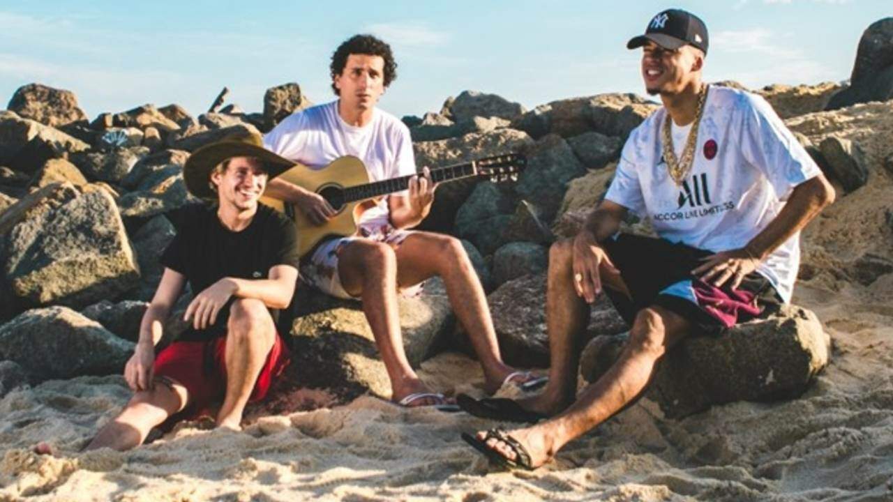 PK, Rafael Portugal, L7NNON e Papatinho fazem uma parceria divertida na música “Muro de Berlim”