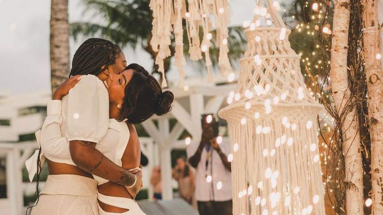 Ludmilla e Brunna Gonçalves se casam novamente em cerimônia no Caribe - Metropolitana FM