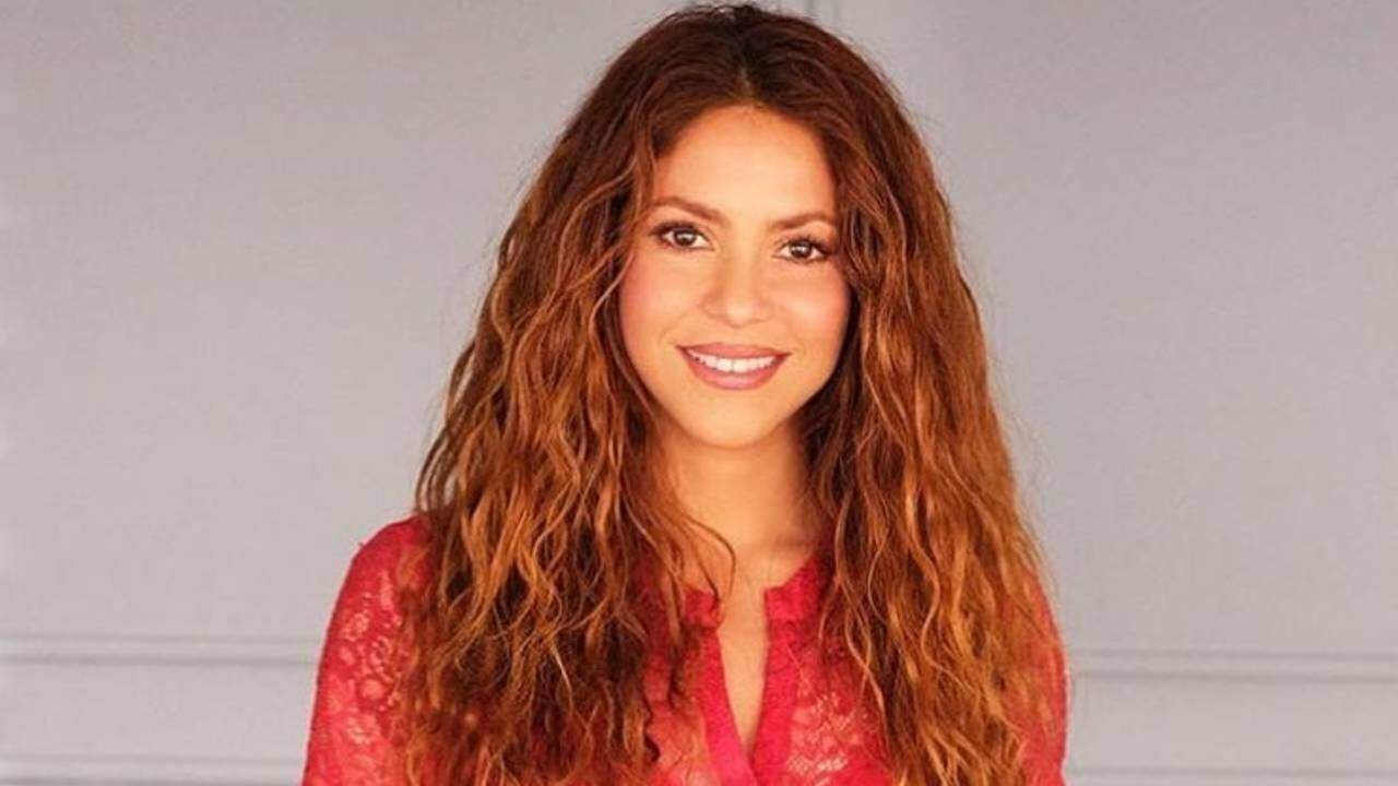 Shakira mostra habilidade ao andar de skate e impressiona fãs; confira! - Metropolitana FM