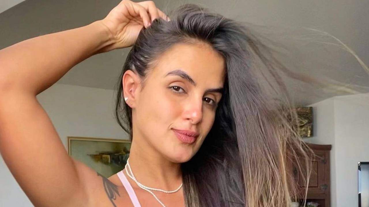 Ex-BBB Carol Peixinho esbanja boa forma com look encantador: “Segunda vibes” - Metropolitana FM