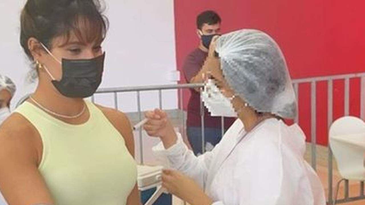 Esposa de Wesley Safadão presta depoimento sobre vacinação irregular contra a Covid-19 - Metropolitana FM