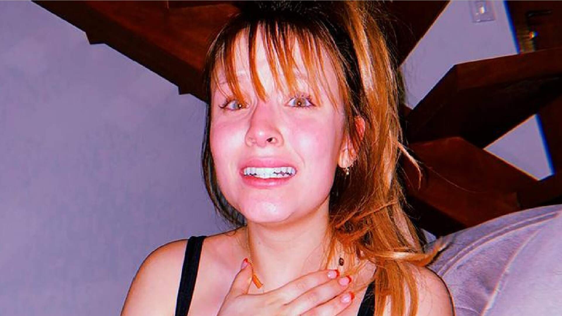 Chorando, Larissa Manoela deixa recado nas redes sociais e preocupa fãs: “A gente perde o controle” - Metropolitana FM