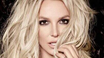Britney Spears posta vídeo renovando bronzeado de biquíni PP e manda recado inusitado para paparazzis