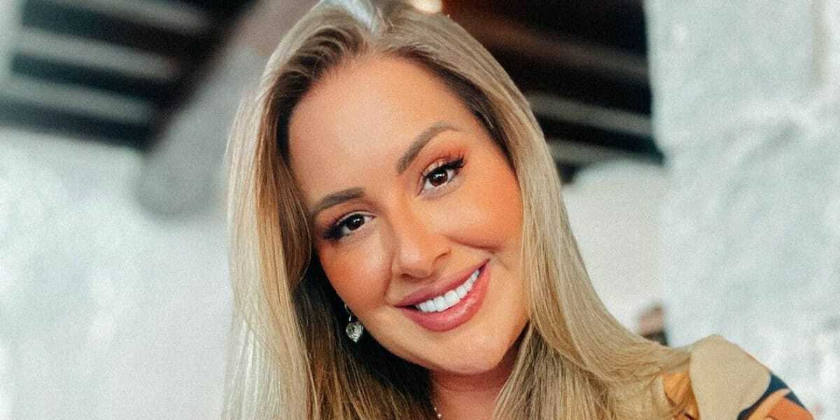 Ex-BBB Patrícia Leitte renova o bronzeado na praia de Fortaleza e impressiona: “Domingão de sol” - Metropolitana FM