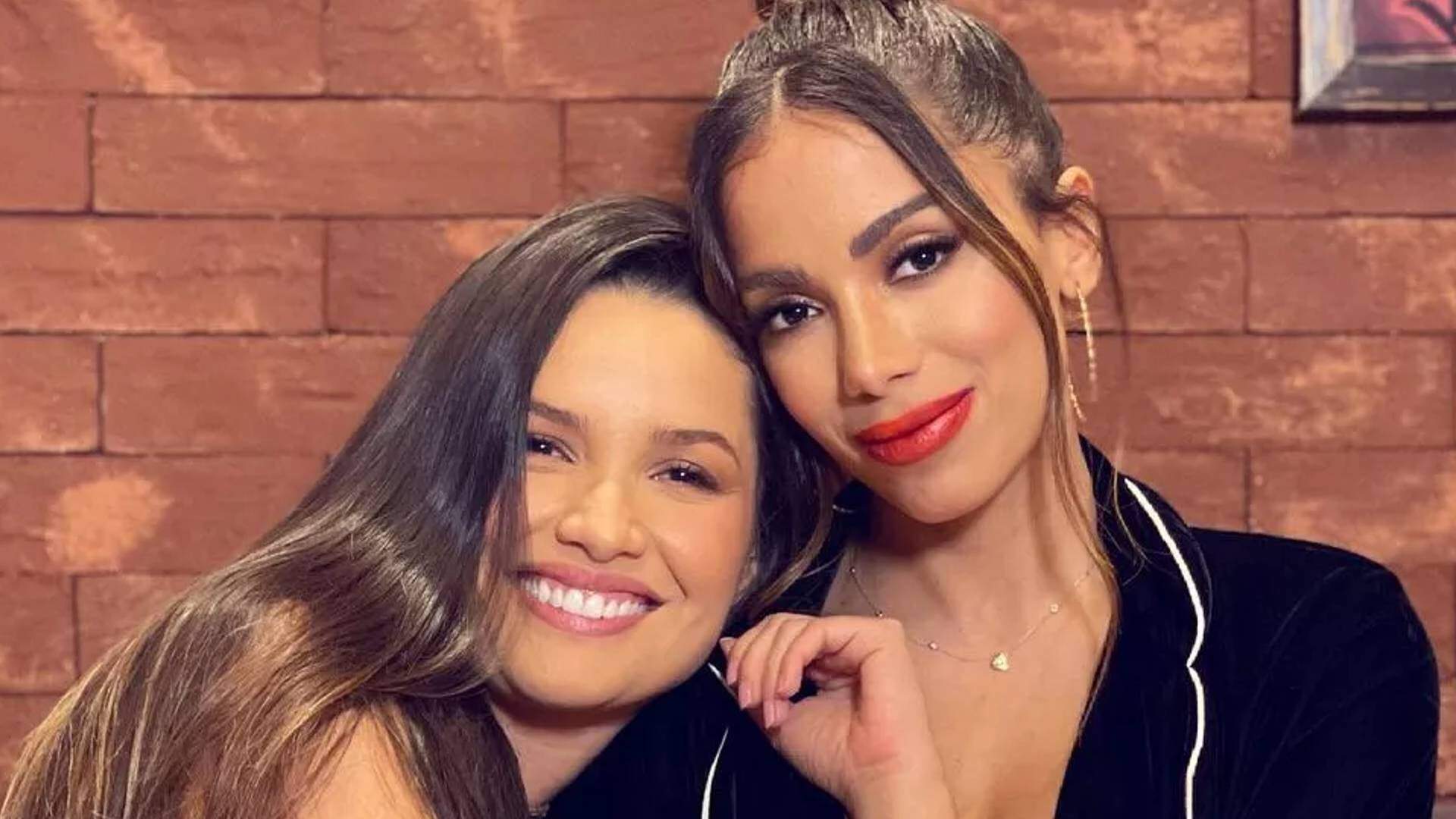 Anitta e Juliette postam cliques com cantora internacional e fãs comemoram encontro: “Divas” - Metropolitana FM