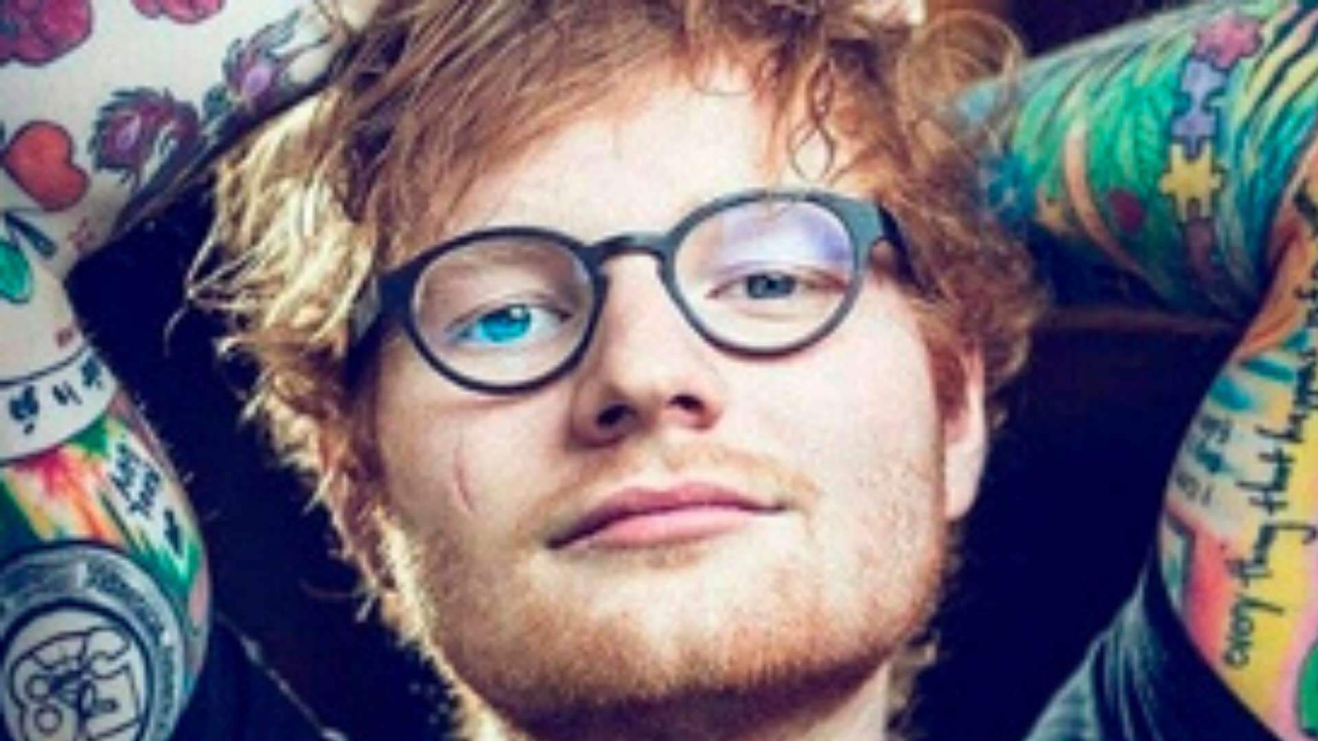 Ed Sheeran assume novo parceiro, se declara nas redes sociais e pega fãs de surpresa