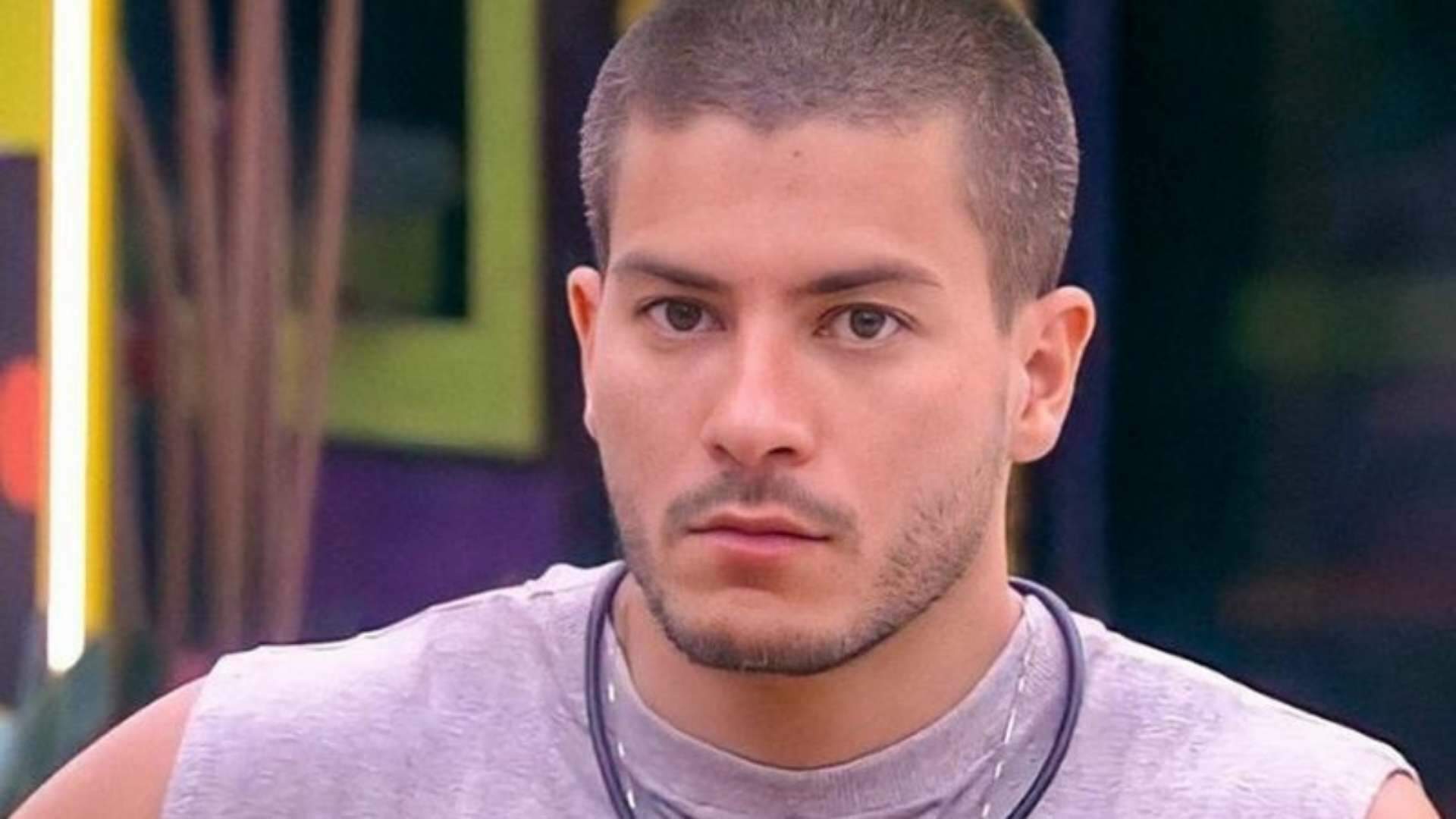 Arthur Aguiar se pronuncia após ser rejeitado pela Globo: “Cansado de ficar calado” - Metropolitana FM