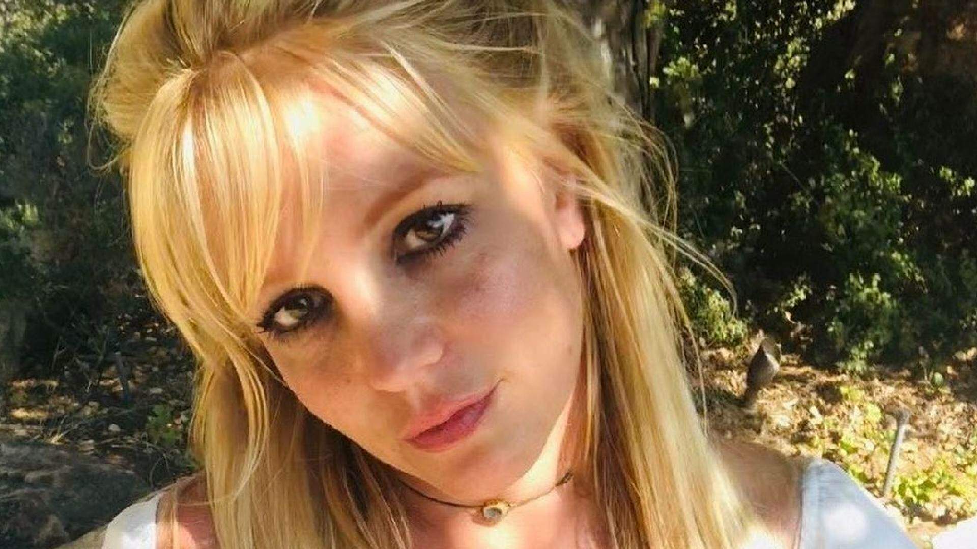 Britney Spears compartilha notícia triste com os fãs e desabafa: “momento difícil”