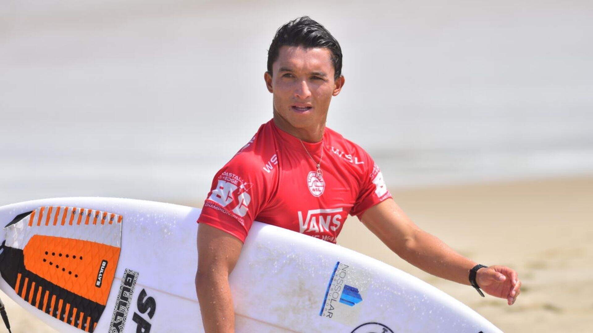 Flávio Nakagima é um surfista profissional brasileiro, ex-participante da quinta e sétima temporada do reality show De Férias com o EX Brasil