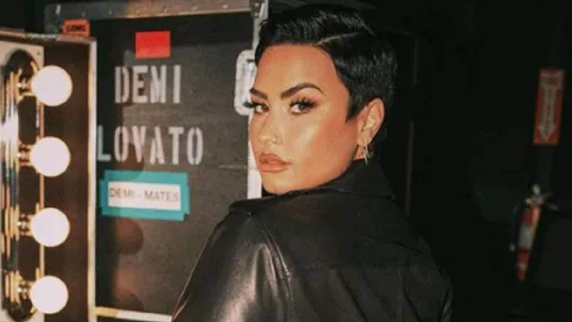 Roqueira e gótica? Demi Lovato anima fãs ao dar spoiler sobre sua nova era musical