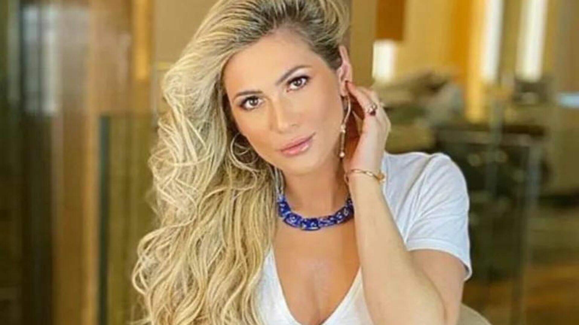“Chata pra caramba” Relembre as maiores lacradas da Lívia Andrade na televisão