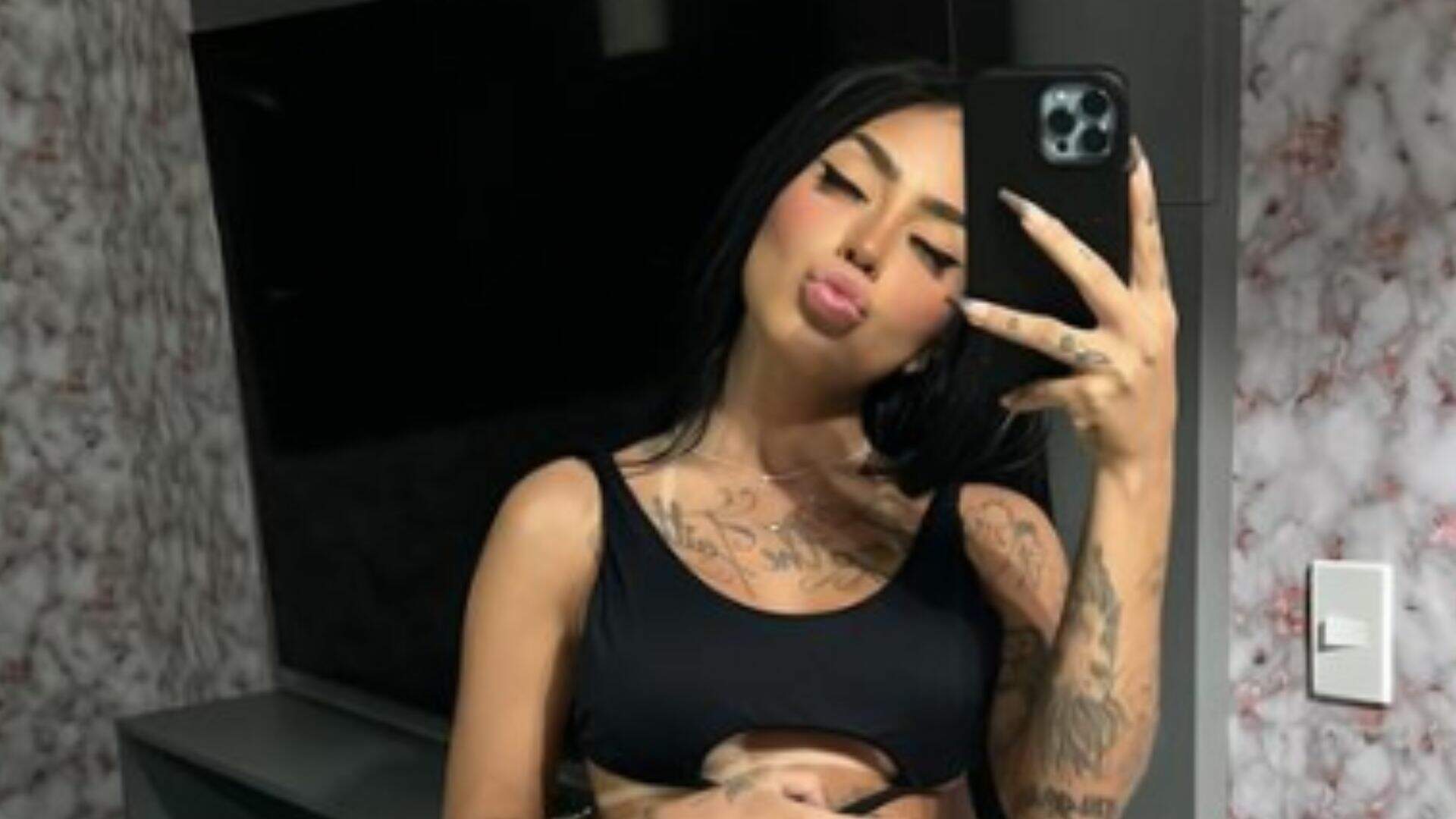 Postou errado no Instagram? Mirella aparece em vídeo público tomando banho e mostrando demais - Metropolitana FM