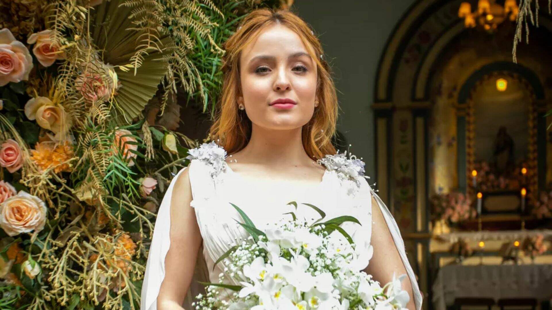 Além da Ilusão: Larissa Manoela divulga imagens do vestido de noiva de Isadora - Metropolitana FM