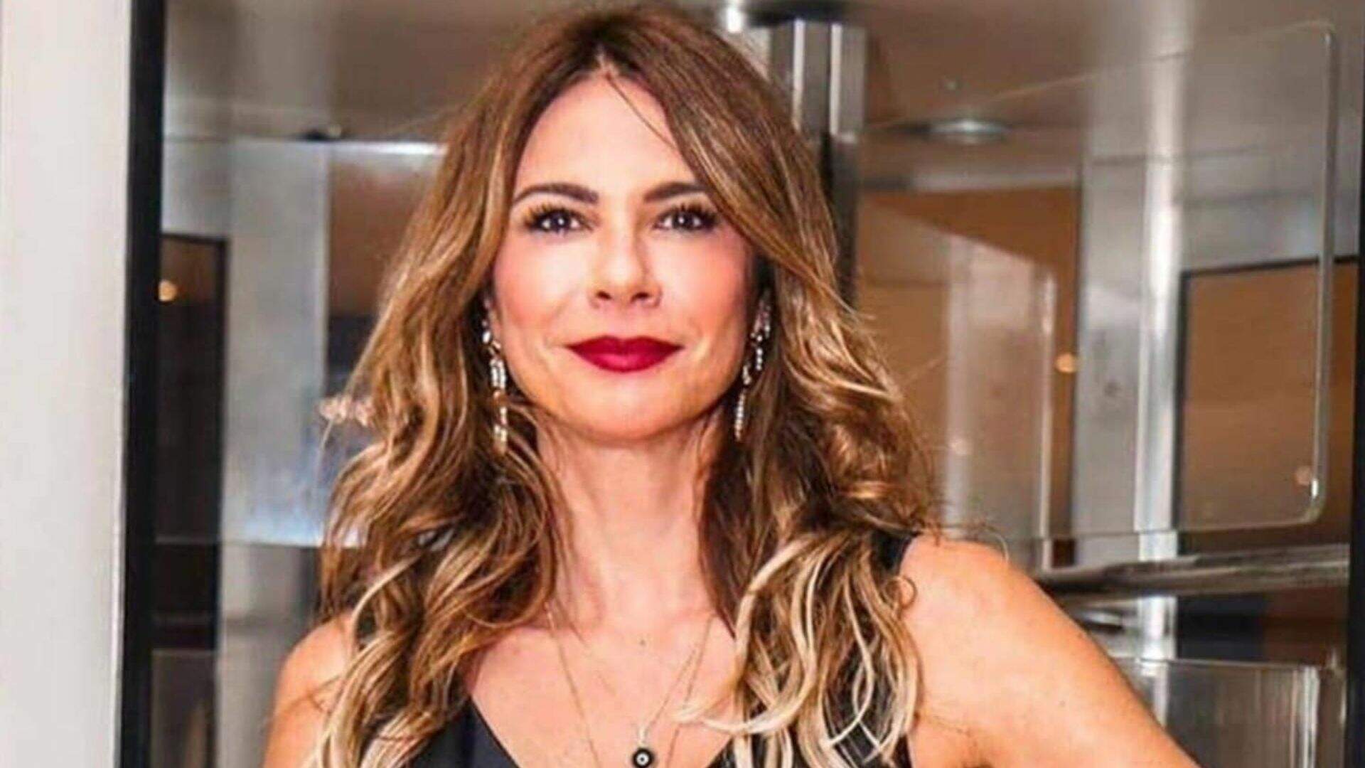 Luciana Gimenez sofre queimadura no rosto: “Está super vermelho” - Metropolitana FM