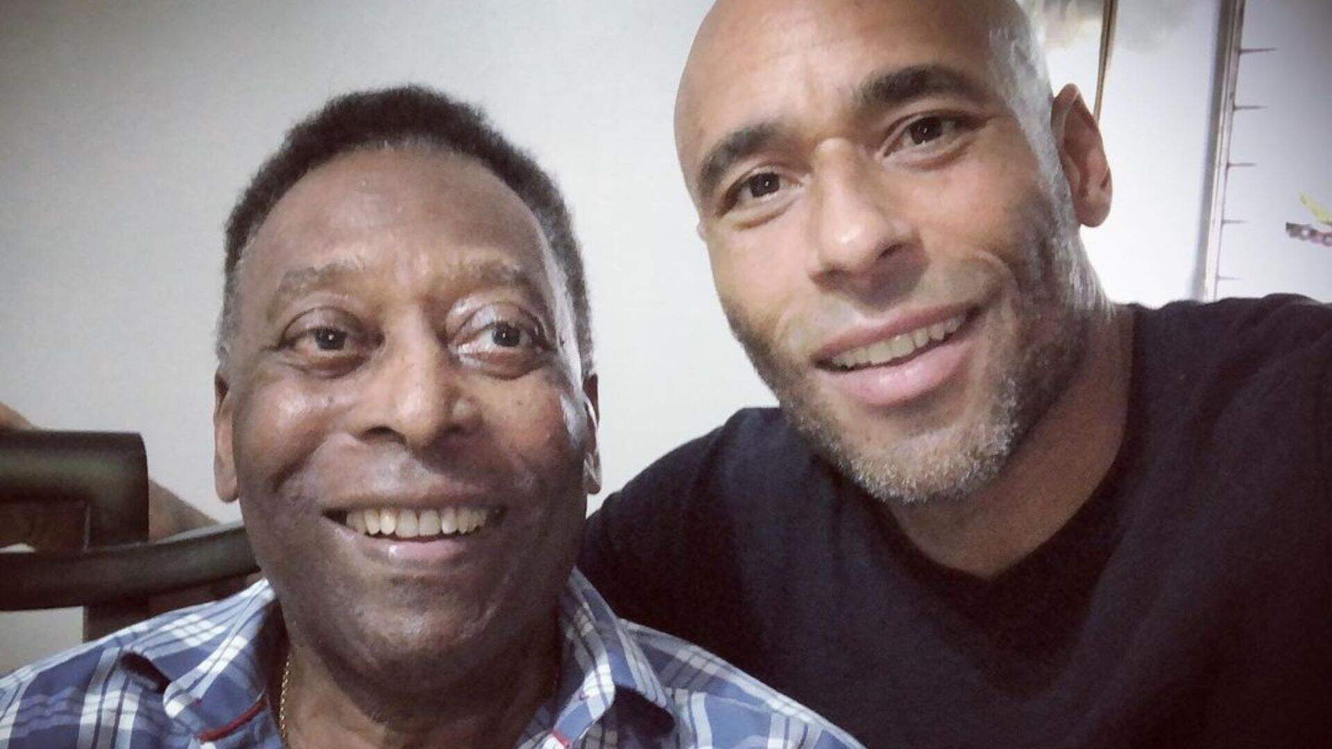 Filho de Pelé surge em foto rara com a mãe, primeira mulher do Rei do Futebol