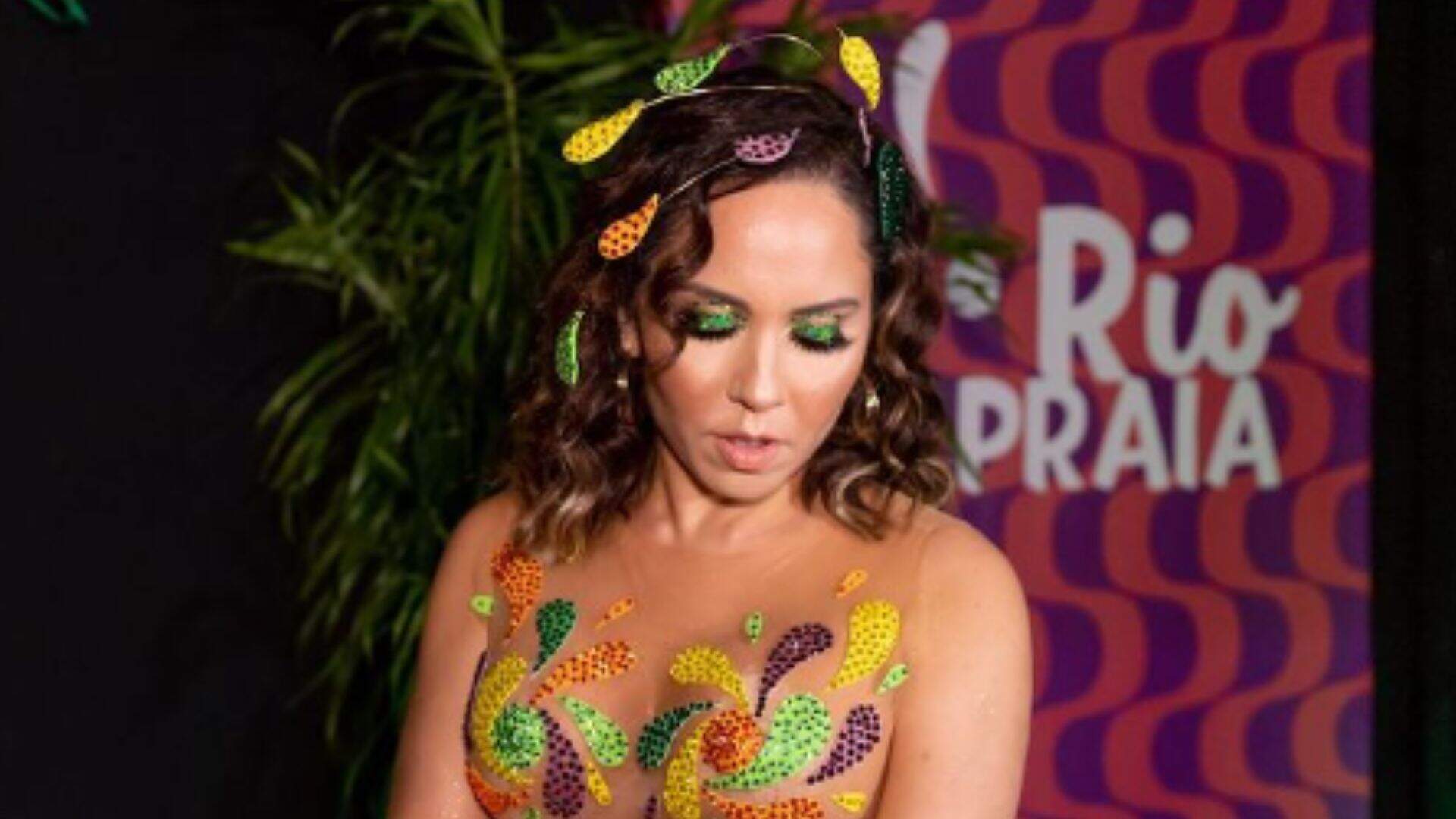 Após mostrar o como faz para bumbum crescer, Mulher Melão tira a roupa na academia: “Resultado” - Metropolitana FM