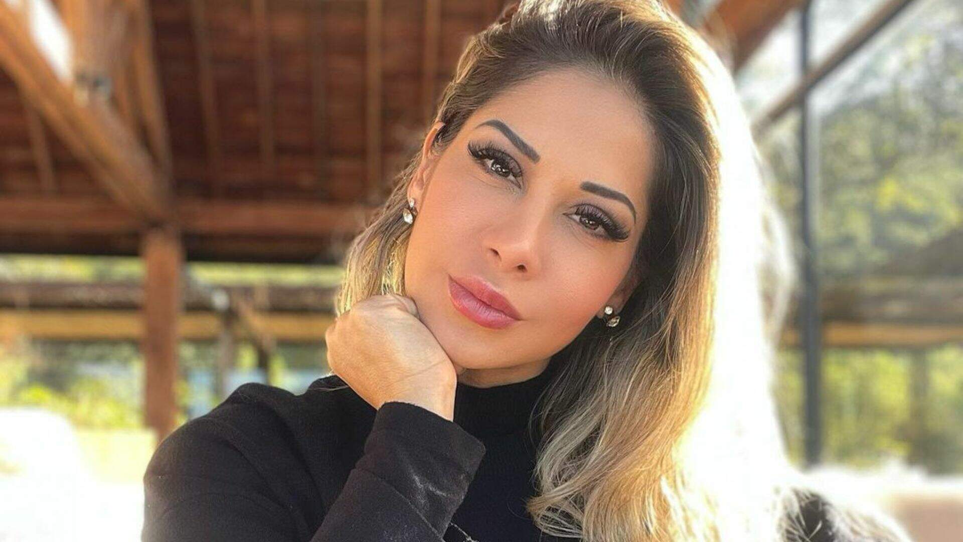 Maíra Cardi realiza procedimento cirúrgico nos olhos e alerta seguidores: “Nunca é algo simples” - Metropolitana FM
