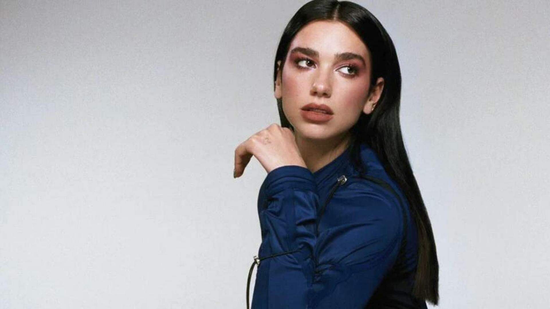 Dua Lipa usa looks estilosos em seu aniversário e peça inesperada faz sucesso